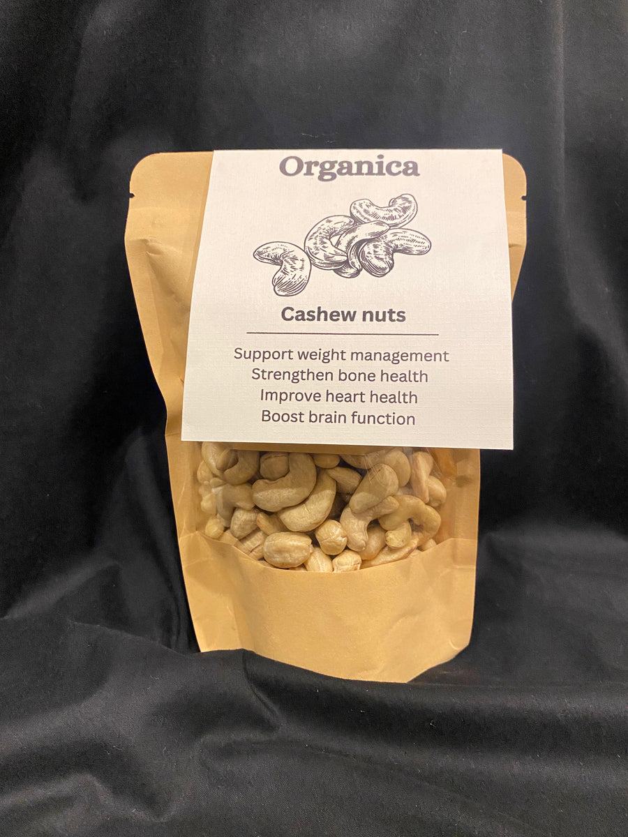 Raw cashew nuts